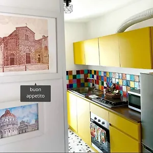 Close Enough Apartamento