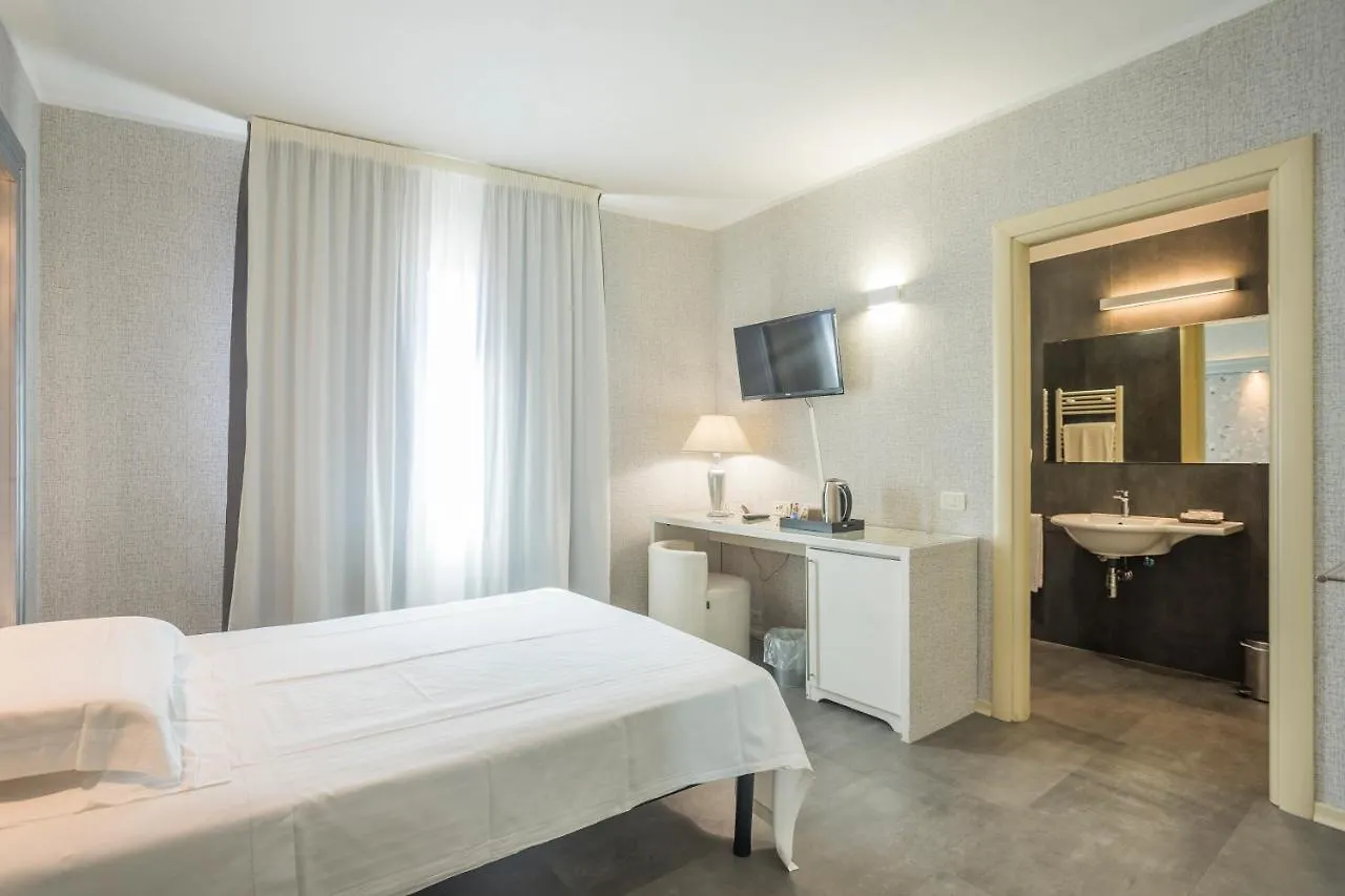 Hotel Repubblica Marinara Pisa 4*,